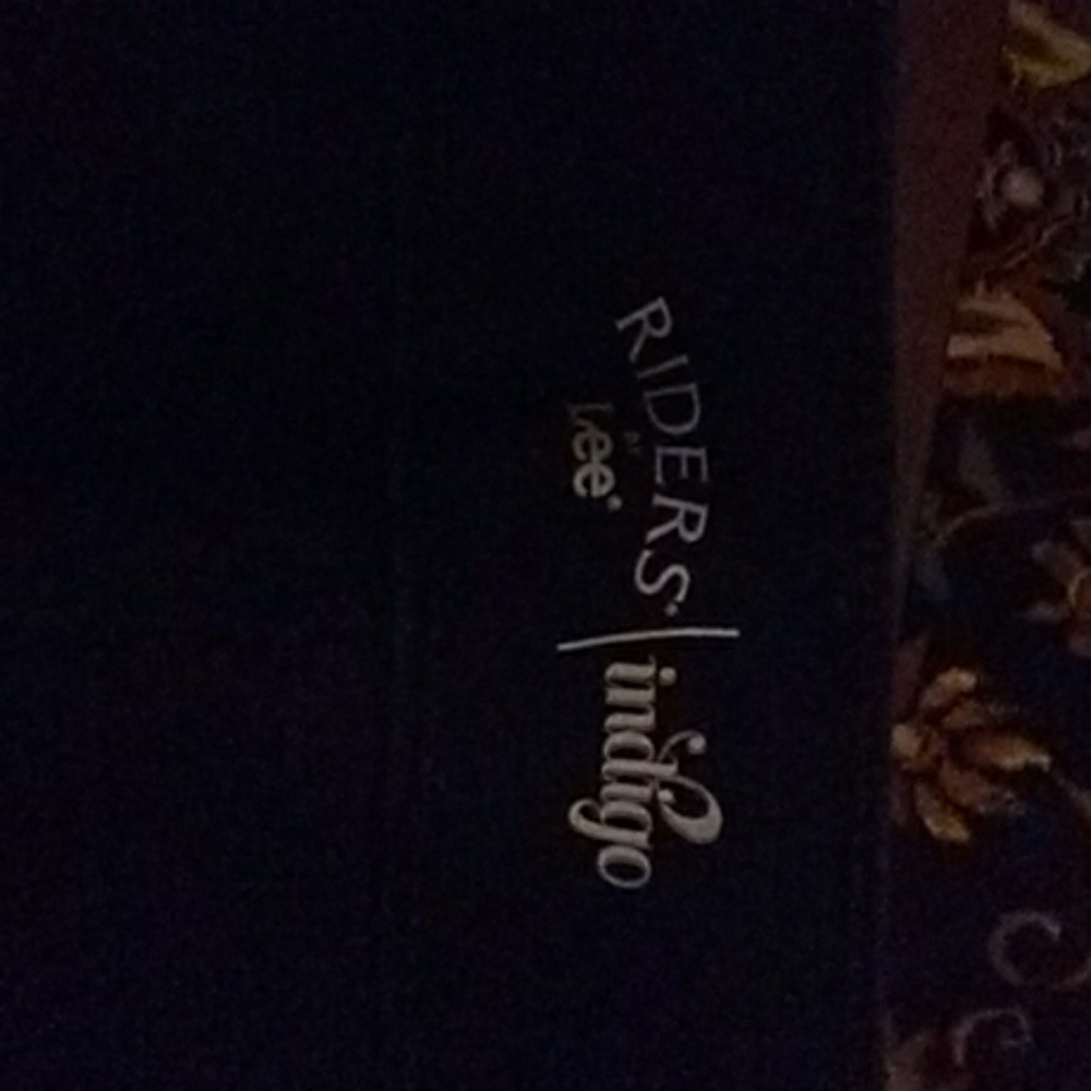 Jeans - Picture 2 of 4